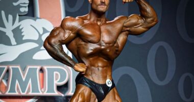 How to Design T-Shirts for Sports Teams and Clubs Chris Bumstead’s Push/Pull/Legs Program! – Revolutionary Program Design