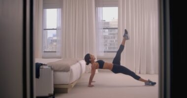 Tips for Using Digital Marketing for Fitness Agency Promotion Simple Hotel Room Workouts Travelers Can Do Without Equipment